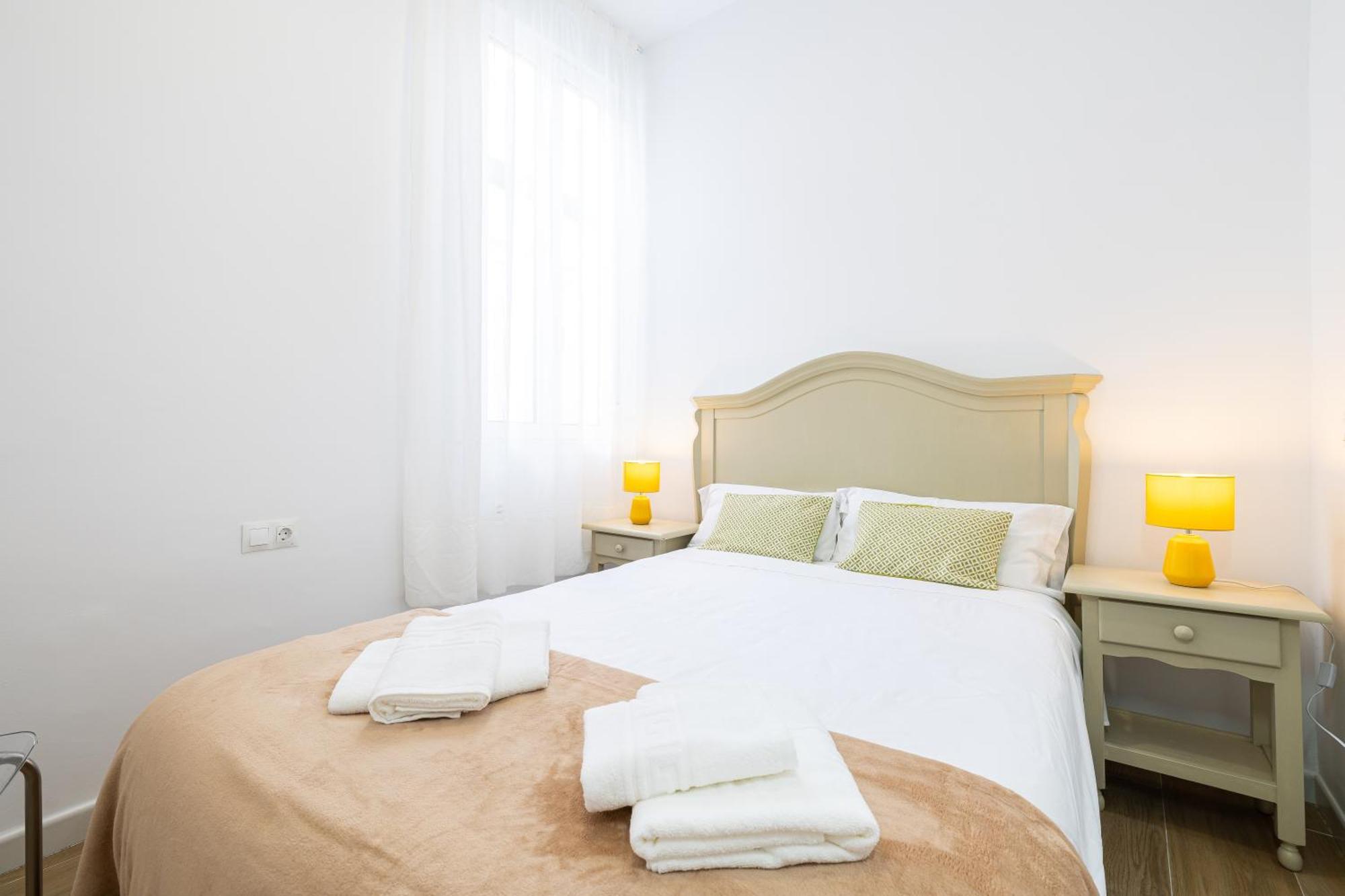 Apartamento Jacaranda Malaga Bagian luar foto